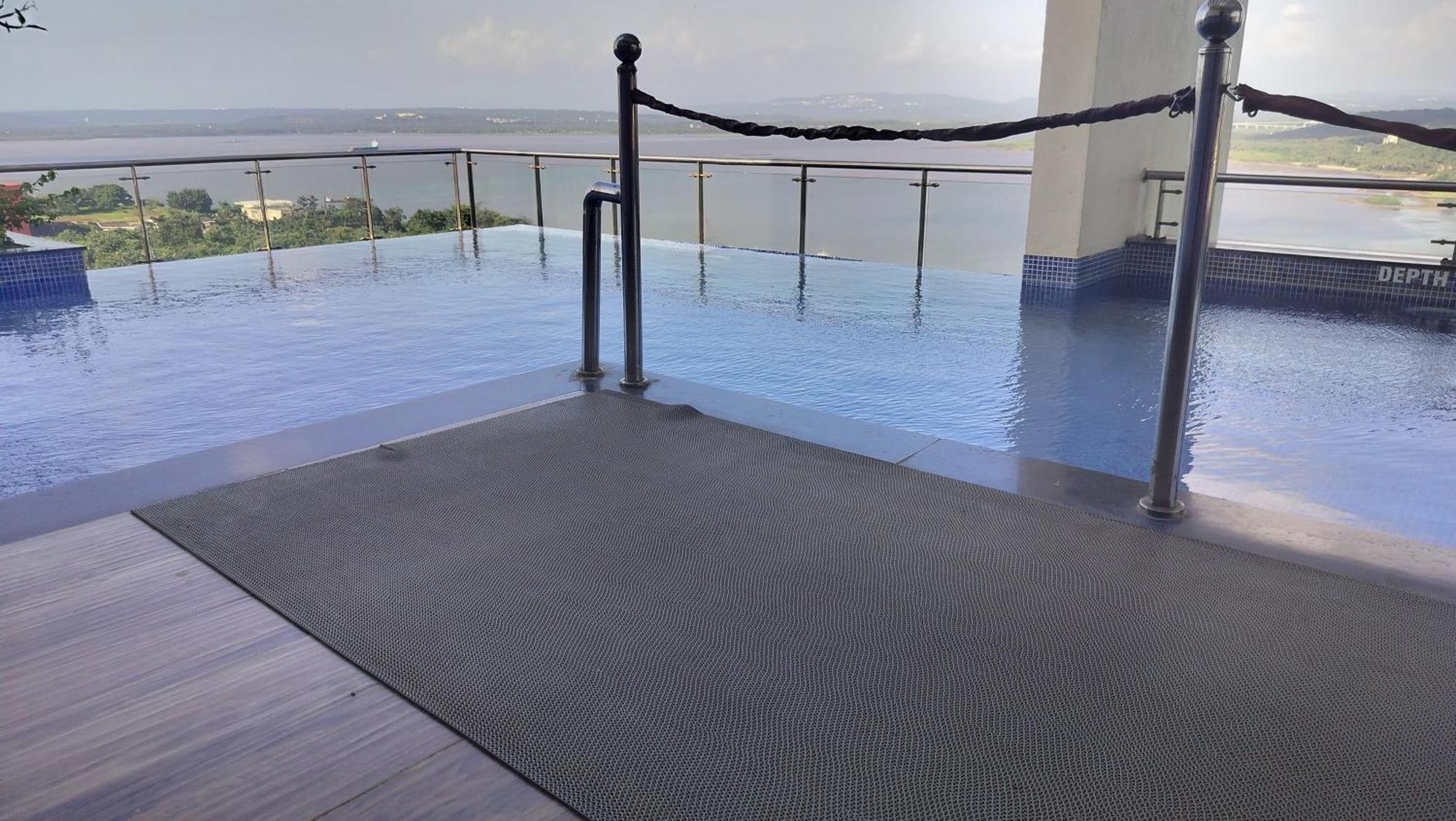 Good Stay 2Bhk Pool Apartment 10 Mins From Dabolim Airport Goa 102 Consua ภายนอก รูปภาพ