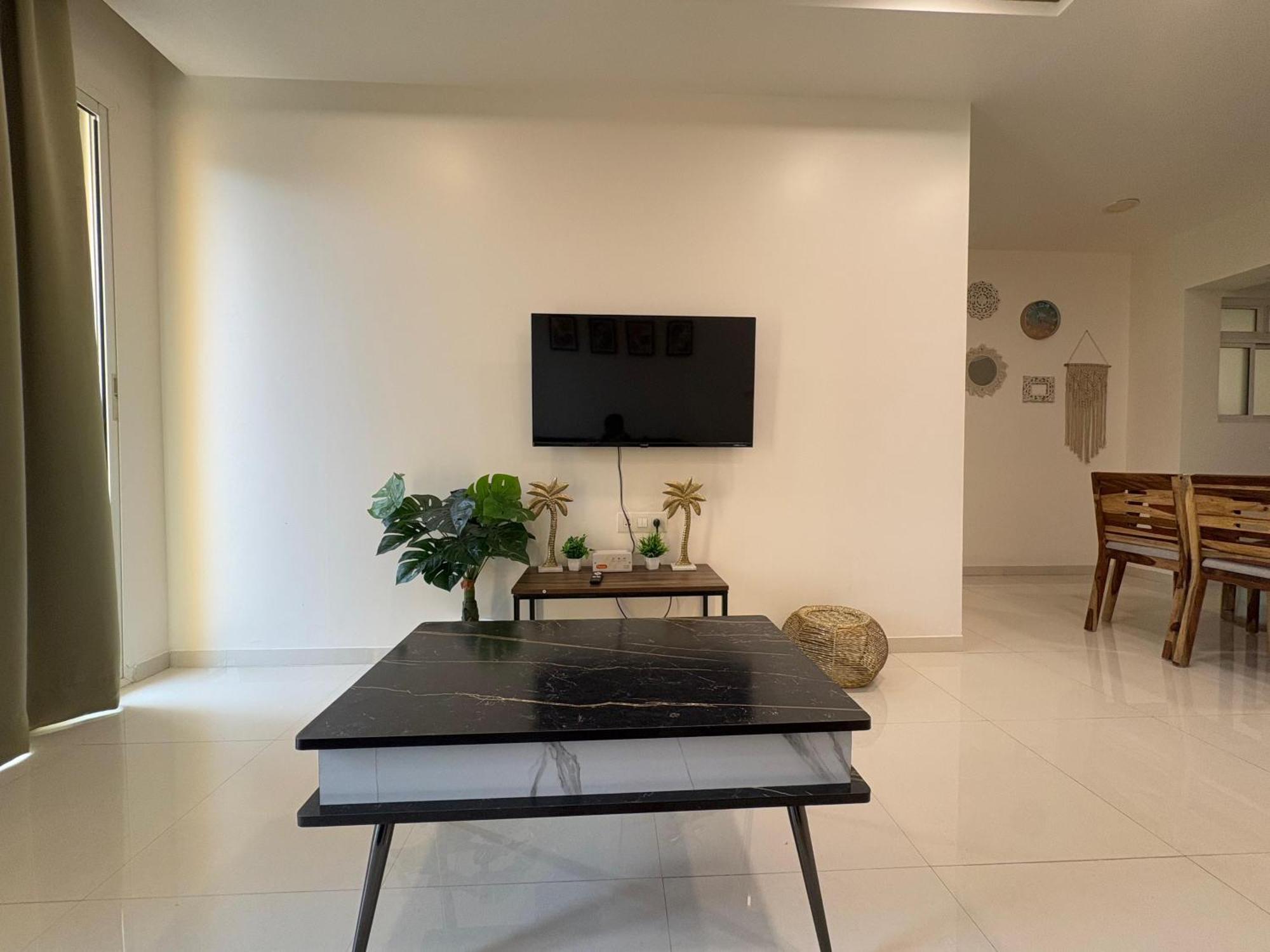 Good Stay 2Bhk Pool Apartment 10 Mins From Dabolim Airport Goa 102 Consua ภายนอก รูปภาพ